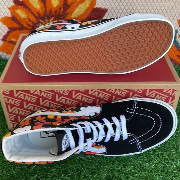 Vans Men’s Sk8-Hi Flower Black/Multi  sneakers - Picture 4 of 16